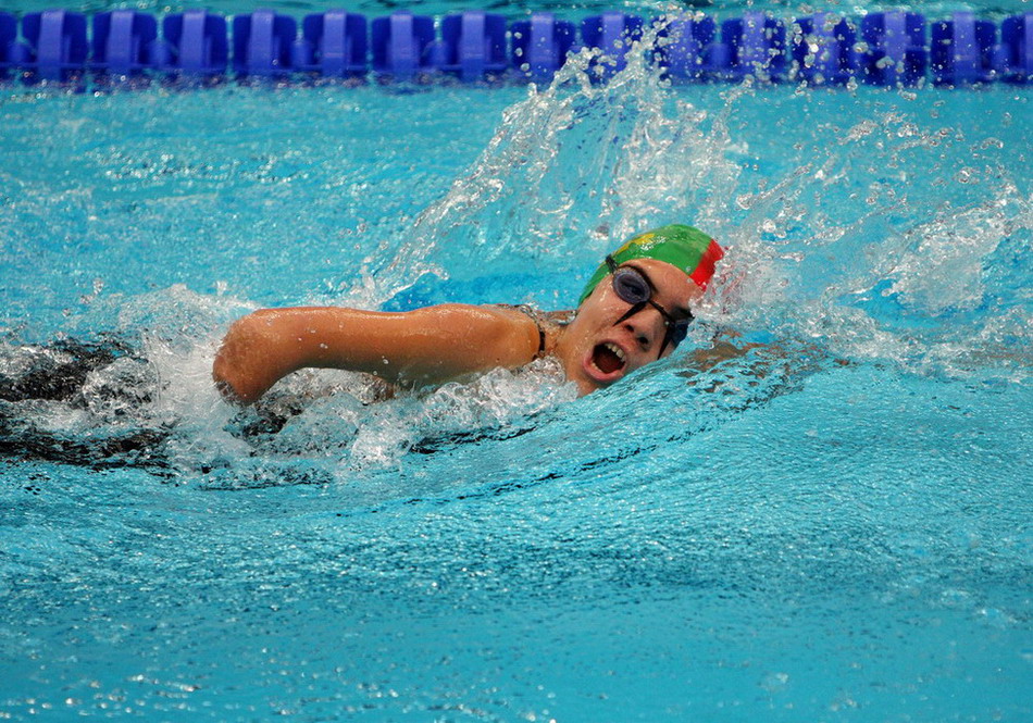 Datei:Paralympics-Schwimmen.jpg
