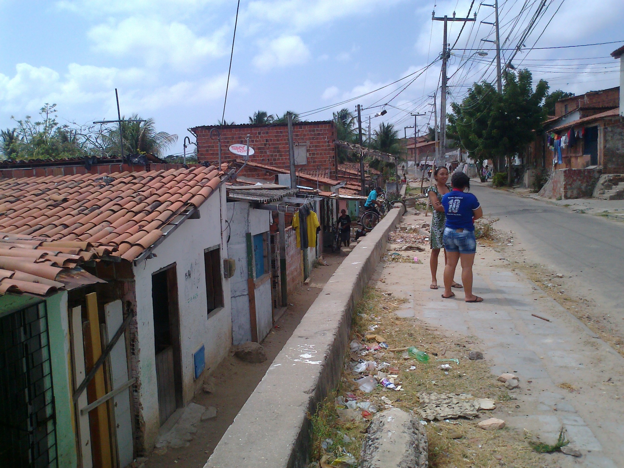Auf dem Bild ist ein Teil von einer Favela zu sehen