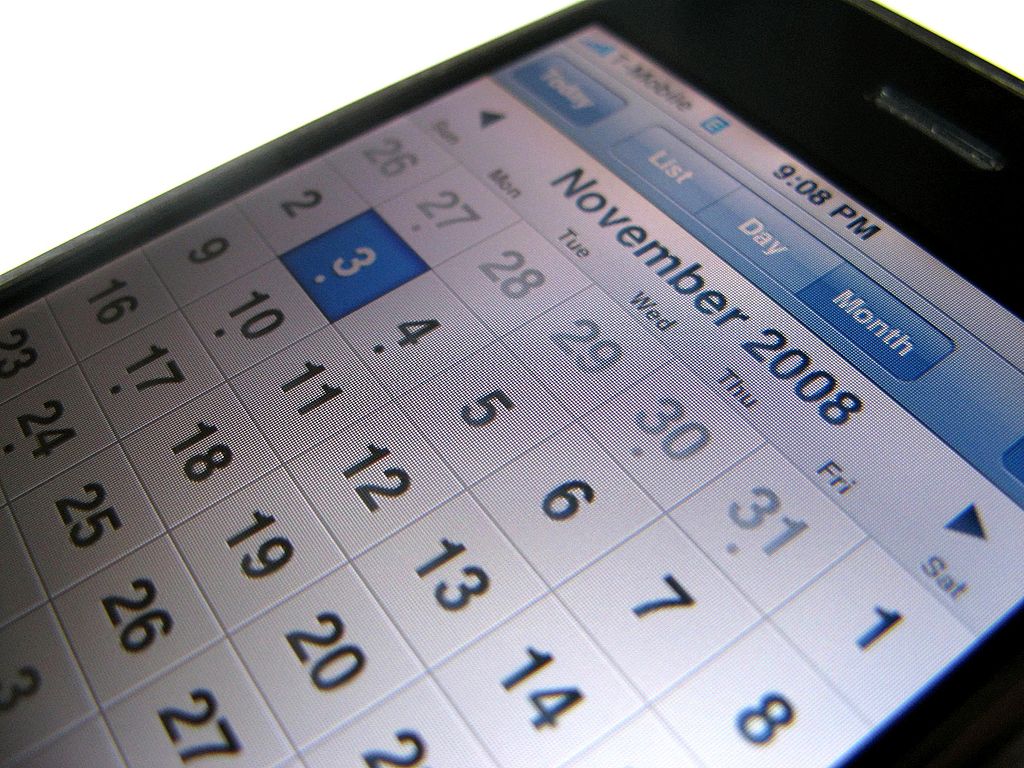 ein Kalender auf einem Handy